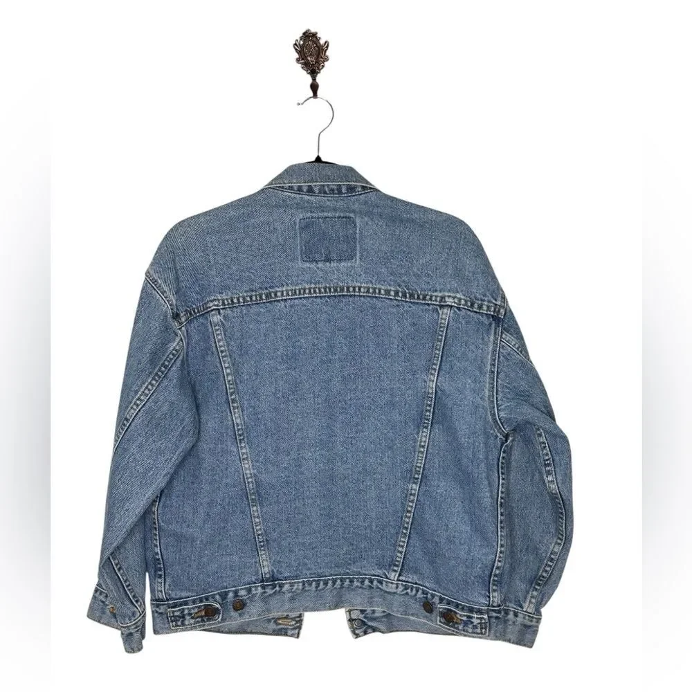Vintage 90s Made in USA Levi Strauss Blue Trucker Classic Denim Jacket